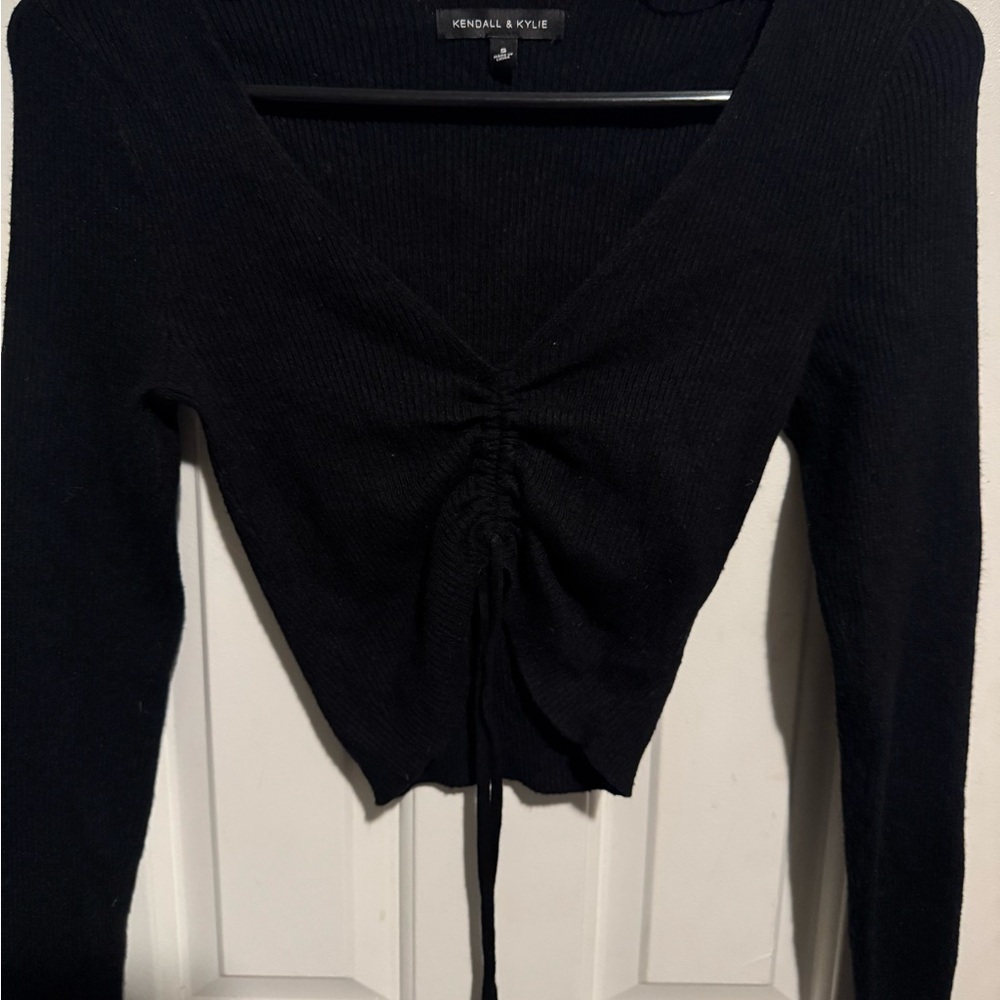 Kendall & Kylie Elegant Black V-Neck Blouse